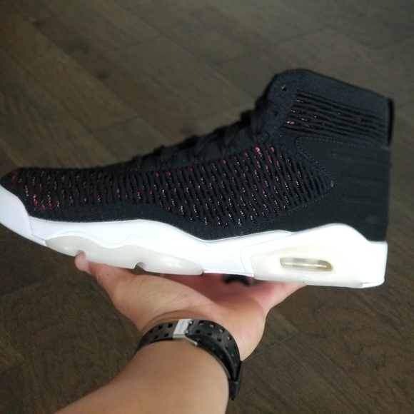 jordan flyknit elevation 23 black and red